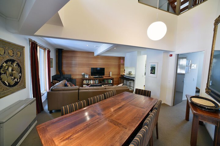 Room 9 of 23
