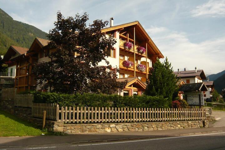 Hotel 59 of 67