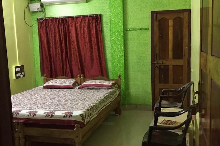 Room 19 of 81
