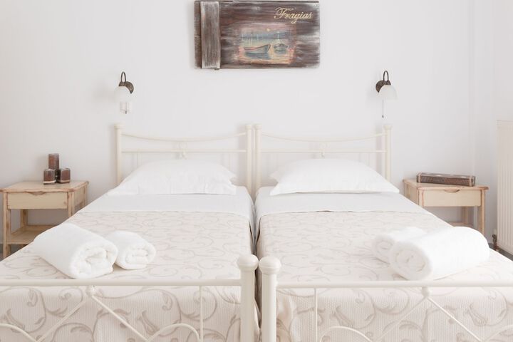 Room 14 of 120