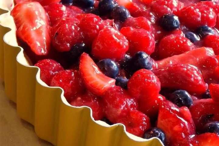 Dining 12 of 28