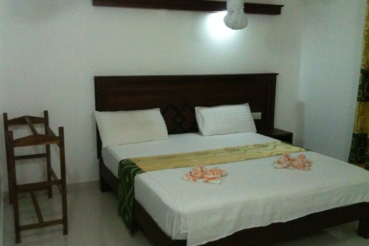 Room 4 of 36
