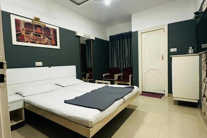 Chandragiri INN