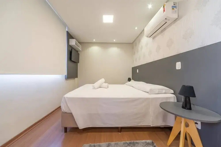 Room 5 of 13