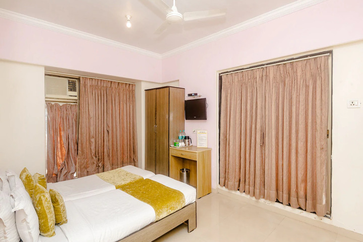 TULIIPSTAYS POWAI SAI SAPPHIRE