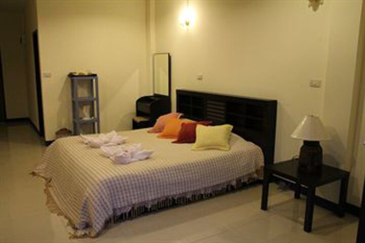 Room 26 of 37