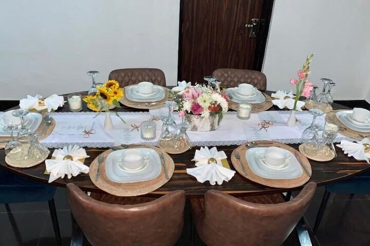 Dining 43 of 50