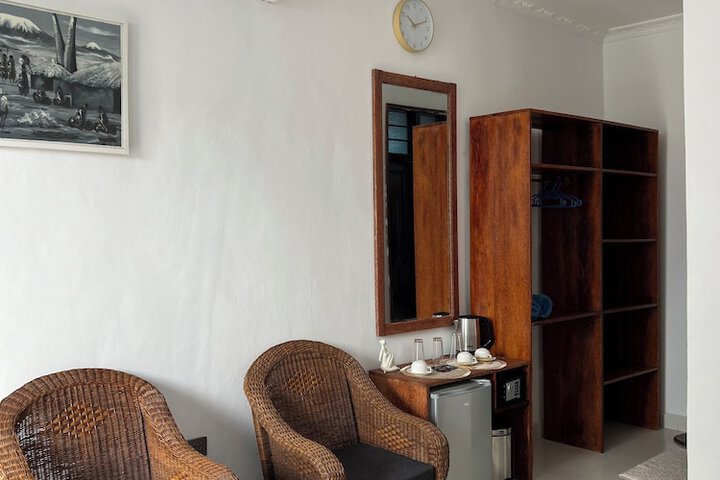 Room 8 of 41