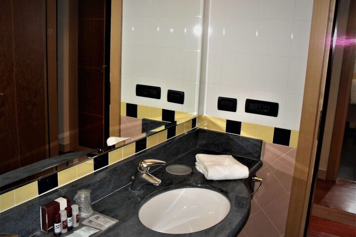 Clean Restrooms