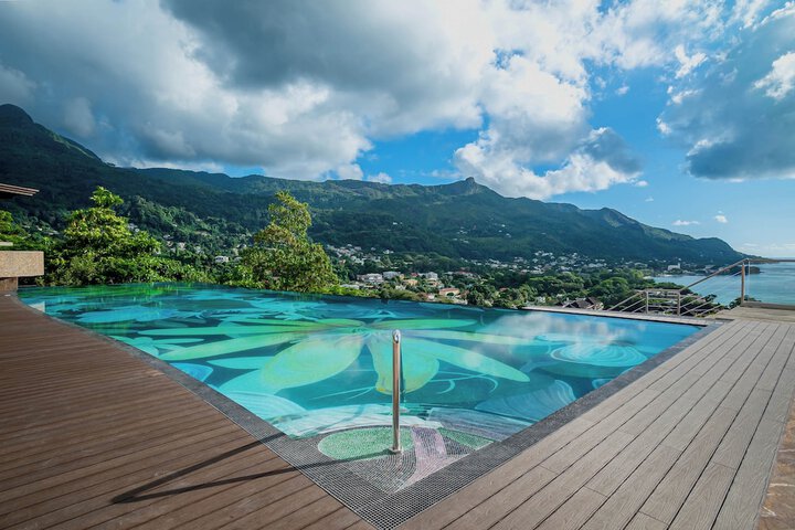 Pool 38 of 58