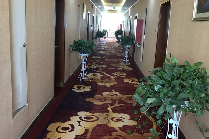 Hotel Interior 20 of 28