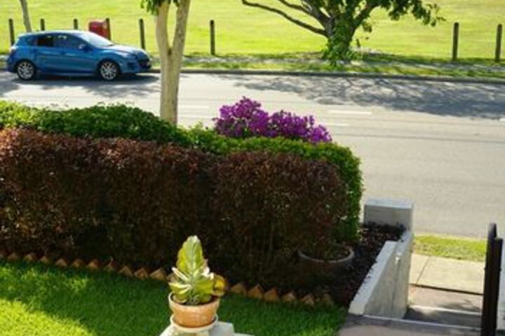 Hotel Exterior 10 of 21