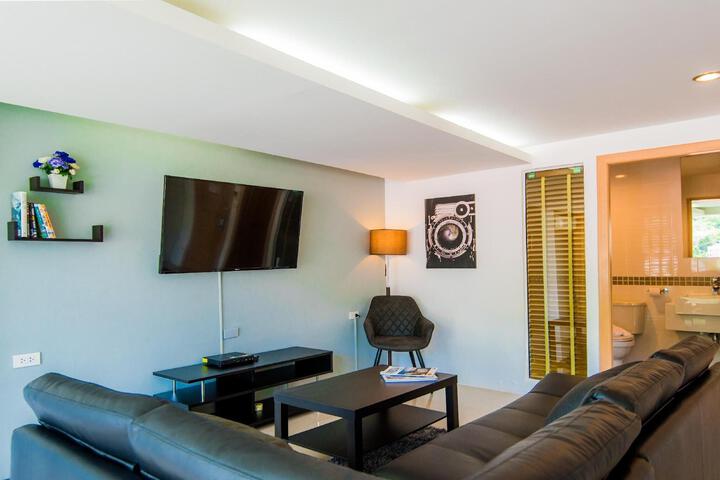 Guest Lobby
