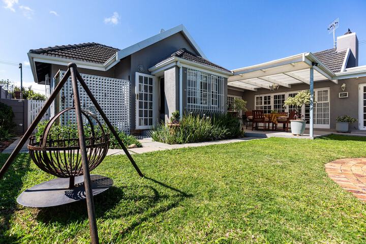 Terrace/Patio 17 of 34