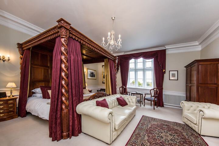 Room 21 of 69