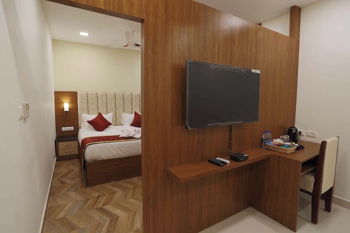 Room 43 of 79