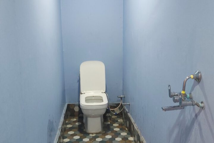 Room 6 of 20