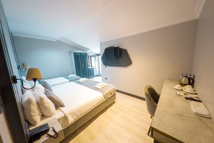 Room 11 of 41