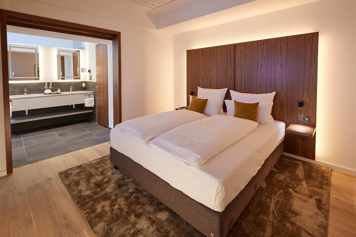 Room 7 of 50