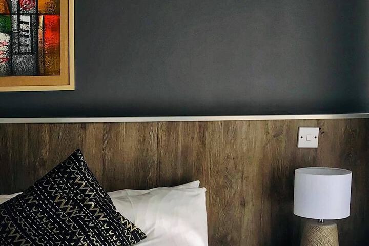 Room 10 of 43