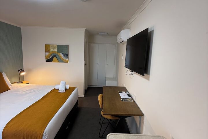 Room 11 of 67