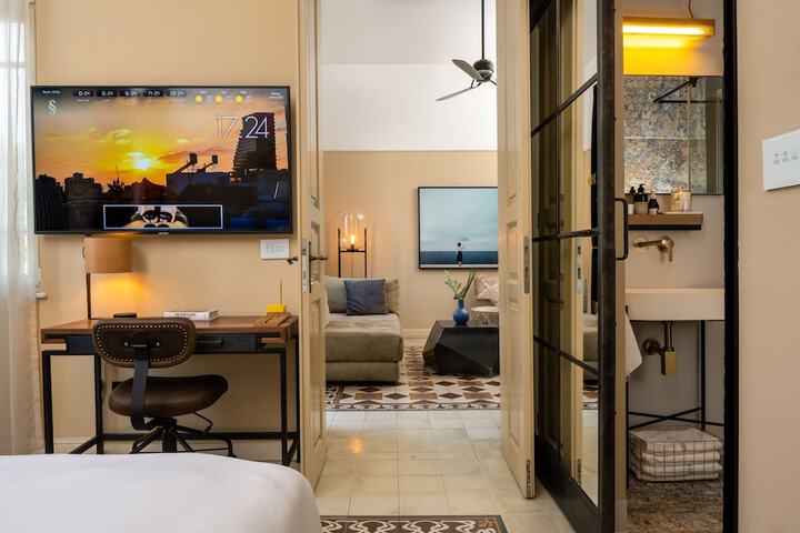 Room 3 of 55