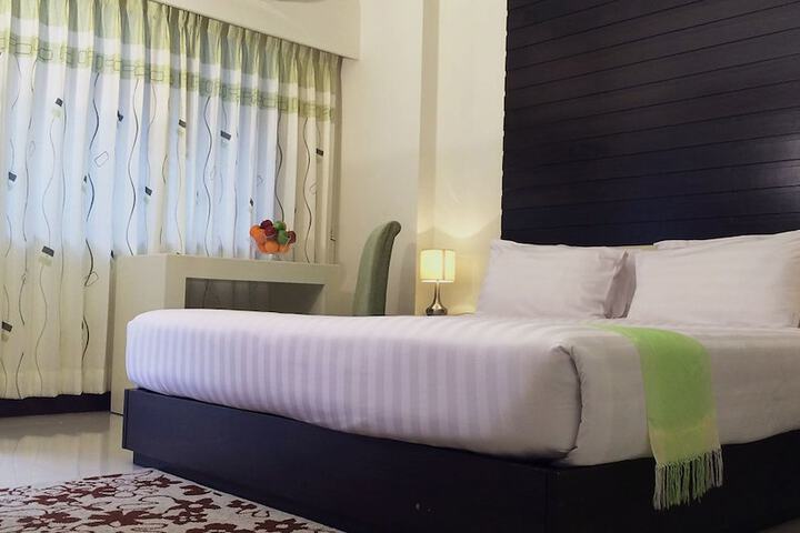 Room 15 of 35