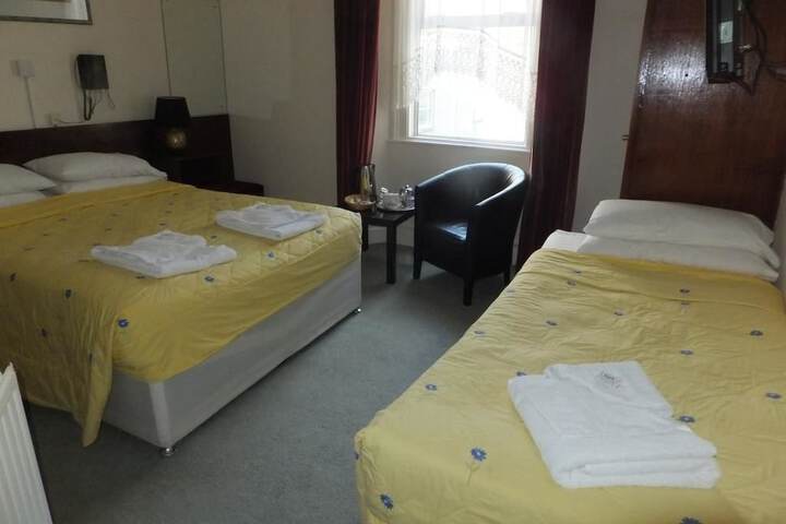 Room 5 of 31
