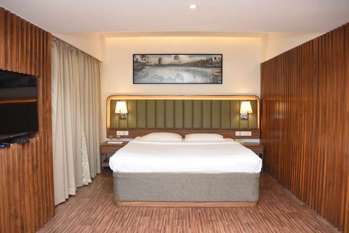 Room 74 of 143