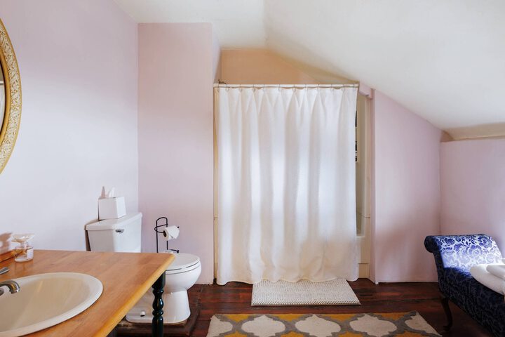 Room 16 of 27