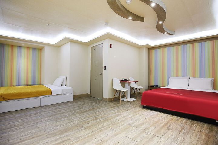 Room 46 of 52