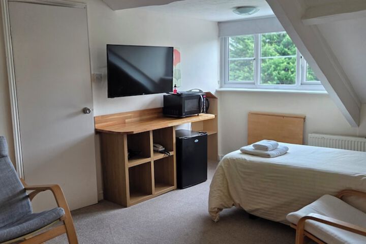 Room 8 of 92