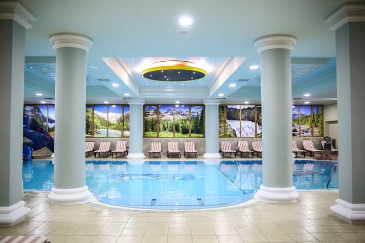 Pool 14 of 26