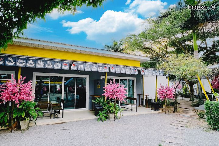 Cafe