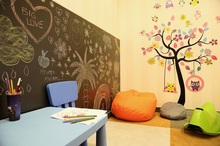 Children's play area - indoor