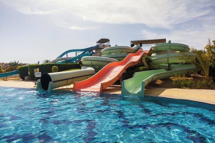 Pools & Facilities