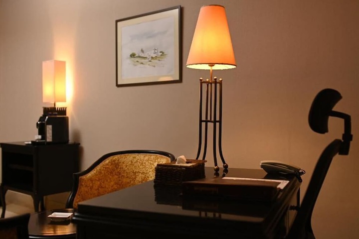Room 33 of 92