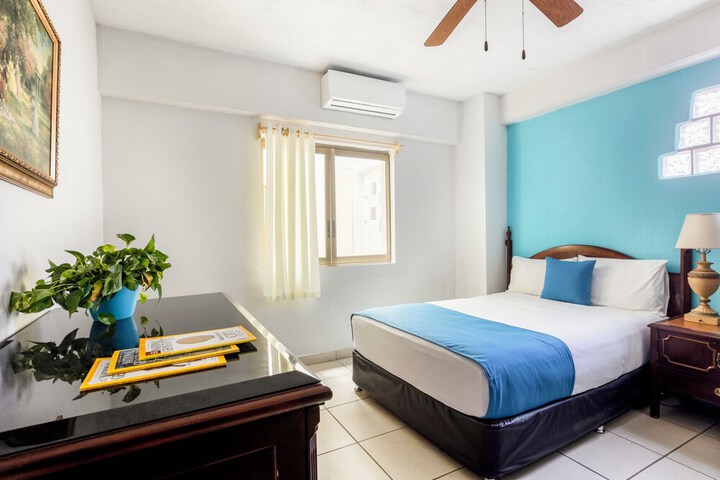 Room 35 of 108