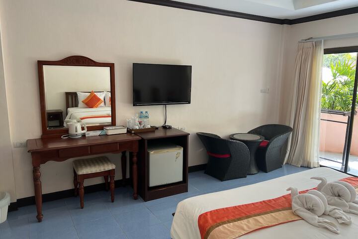 Room 13 of 53