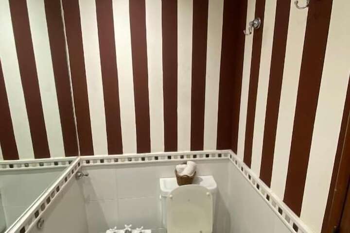 Room 20 of 48