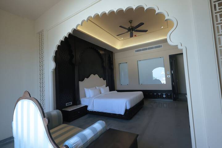 Room 15 of 51