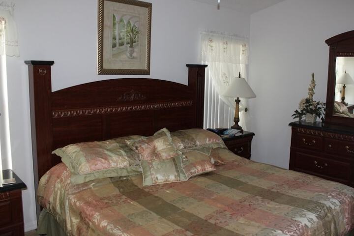 Room 2 of 7