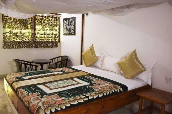 Room 2 of 51