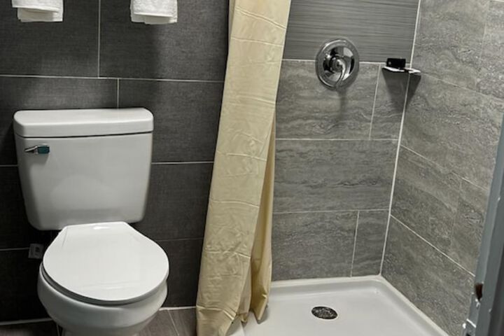 Deluxe Double Room (3 of 7)