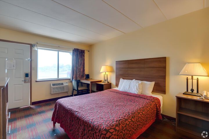 Room 3 of 23