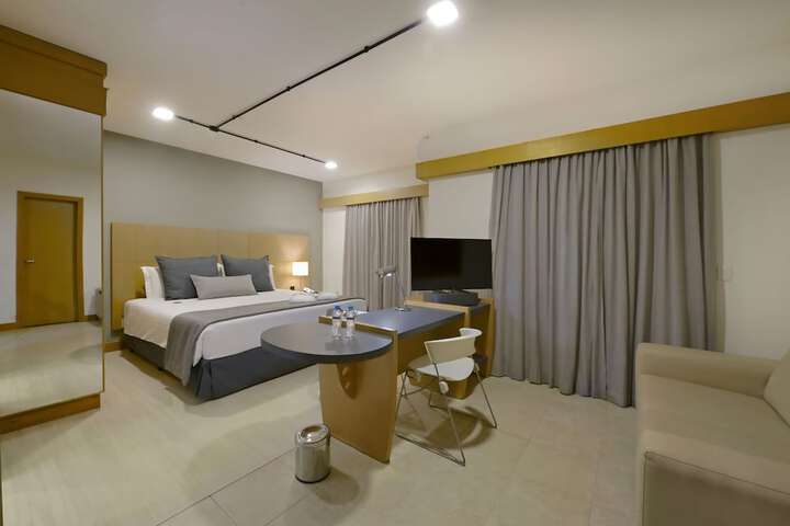 Room 15 of 96