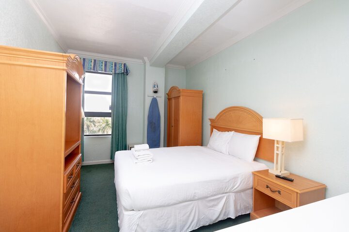 Room 9 of 31