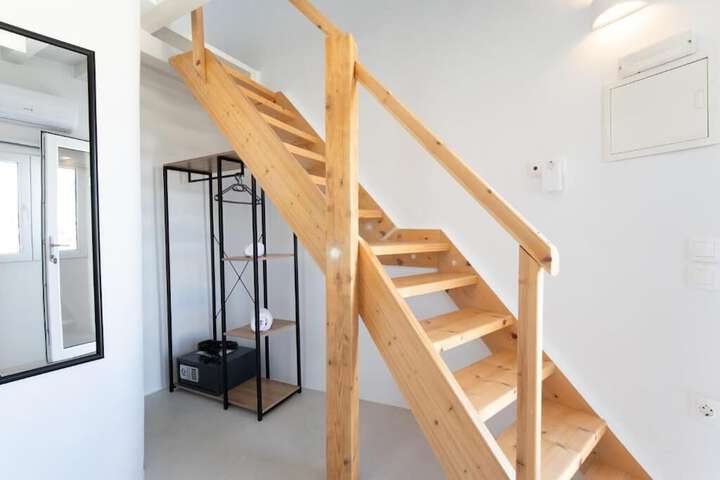 Room 16 of 49
