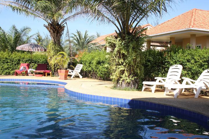 Pool 74 of 159
