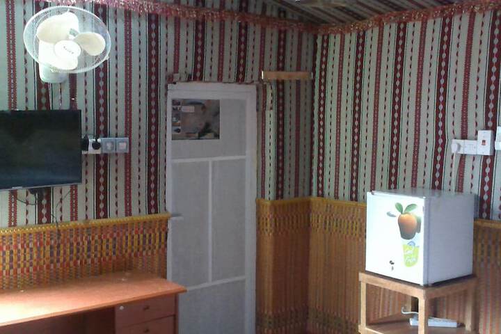 Room 11 of 12